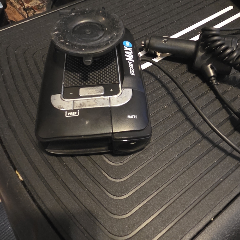 Escort Max 360 Radar Detector